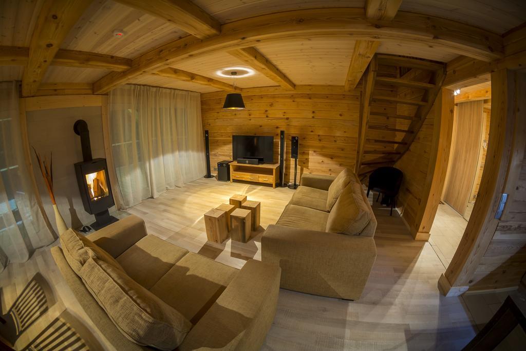 Hapsal Holiday Homes الغرفة الصورة